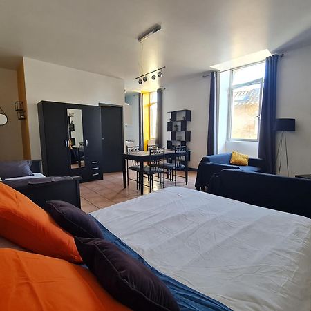 Le Prieure - Studios Jusqu'A 4 Personnes Villeneuve-lès-Béziers Zewnętrze zdjęcie